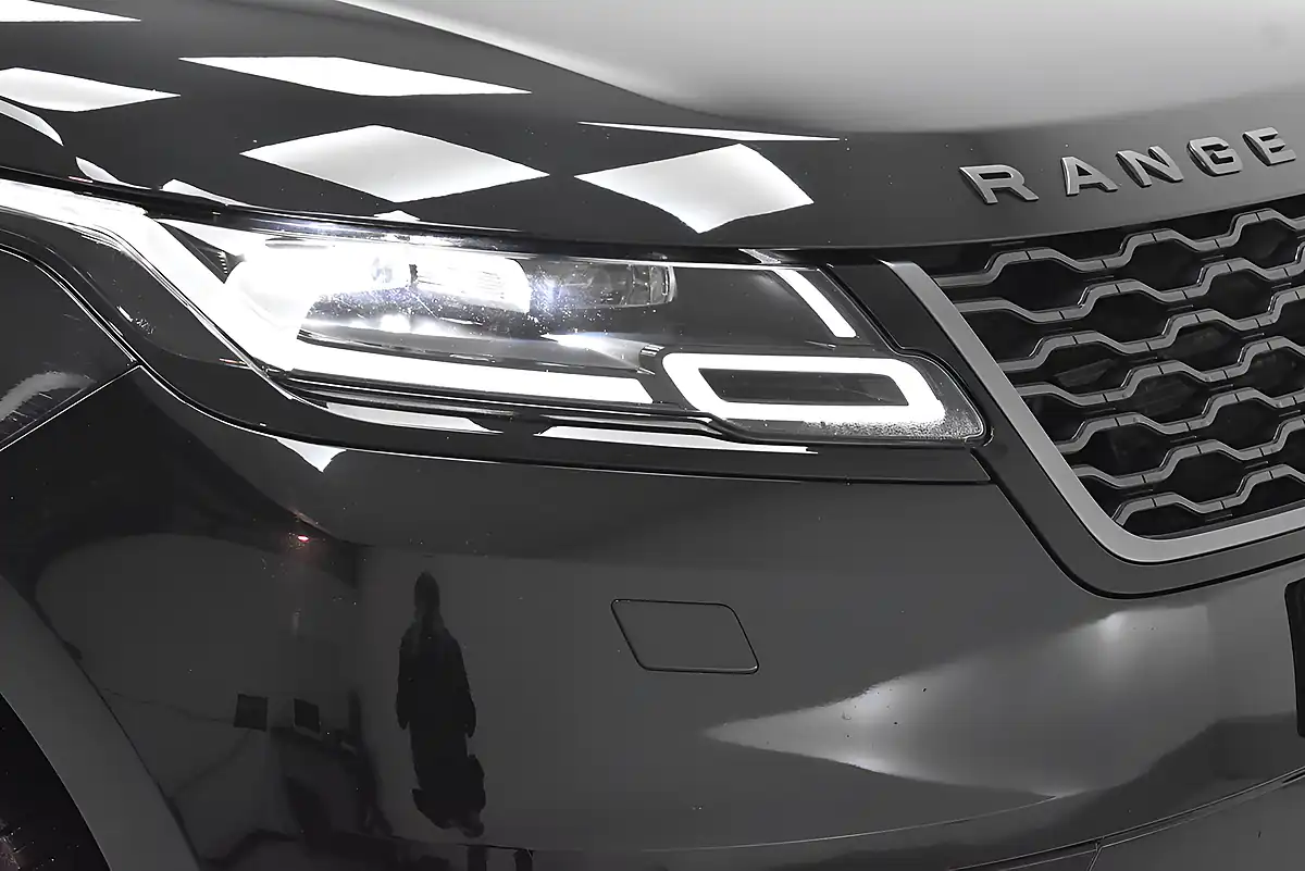 Used 2020 Land Rover Range Rover Velar R-Dynamic S Black - Interior and Exterior details 16
