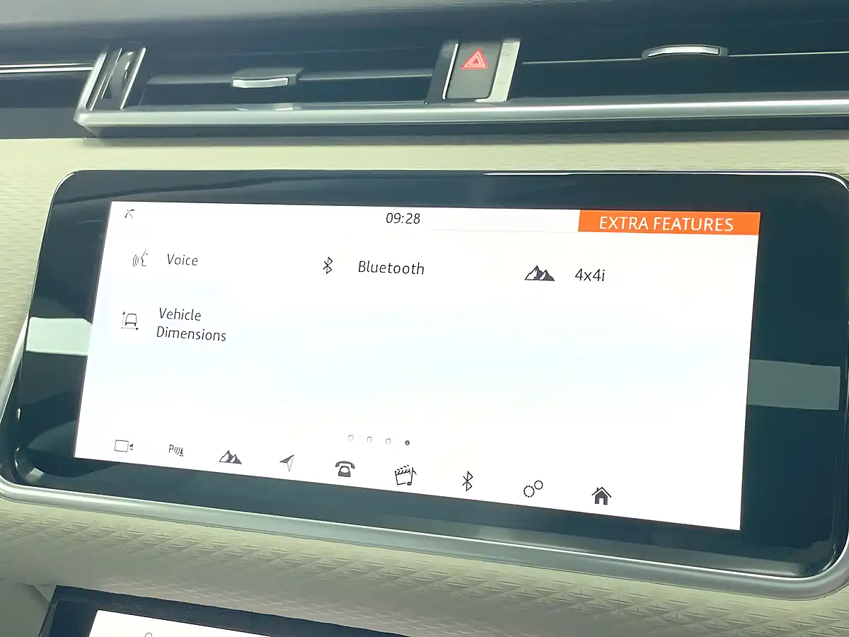 Used 2020 Land Rover Range Rover Velar R-Dynamic S Eiger Grey - Interior and Exterior details 18