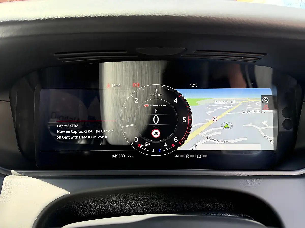 Used 2020 Land Rover Range Rover Velar R-Dynamic Se Black - Interior and Exterior details 20
