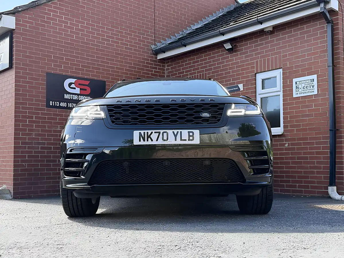 Used 2020 Land Rover Range Rover Velar R-Dynamic Se Black - Interior and Exterior details 4