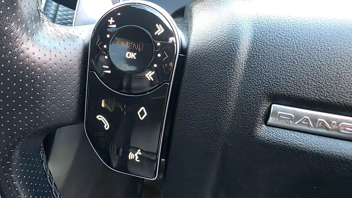 Used 2020 Land Rover Range Rover Velar R-Dynamic Se Black - Interior and Exterior details 13