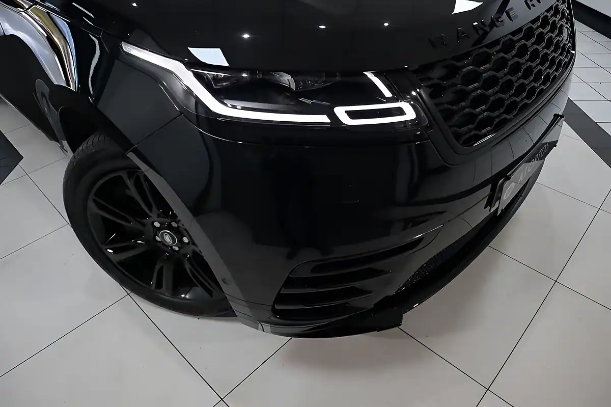 Used 2020 Land Rover Range Rover Velar R-Dynamic Se Black - Interior and Exterior details 13