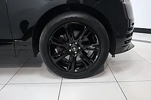 Used 2020 Land Rover Range Rover Velar R-Dynamic Se Black - Interior and Exterior details 18