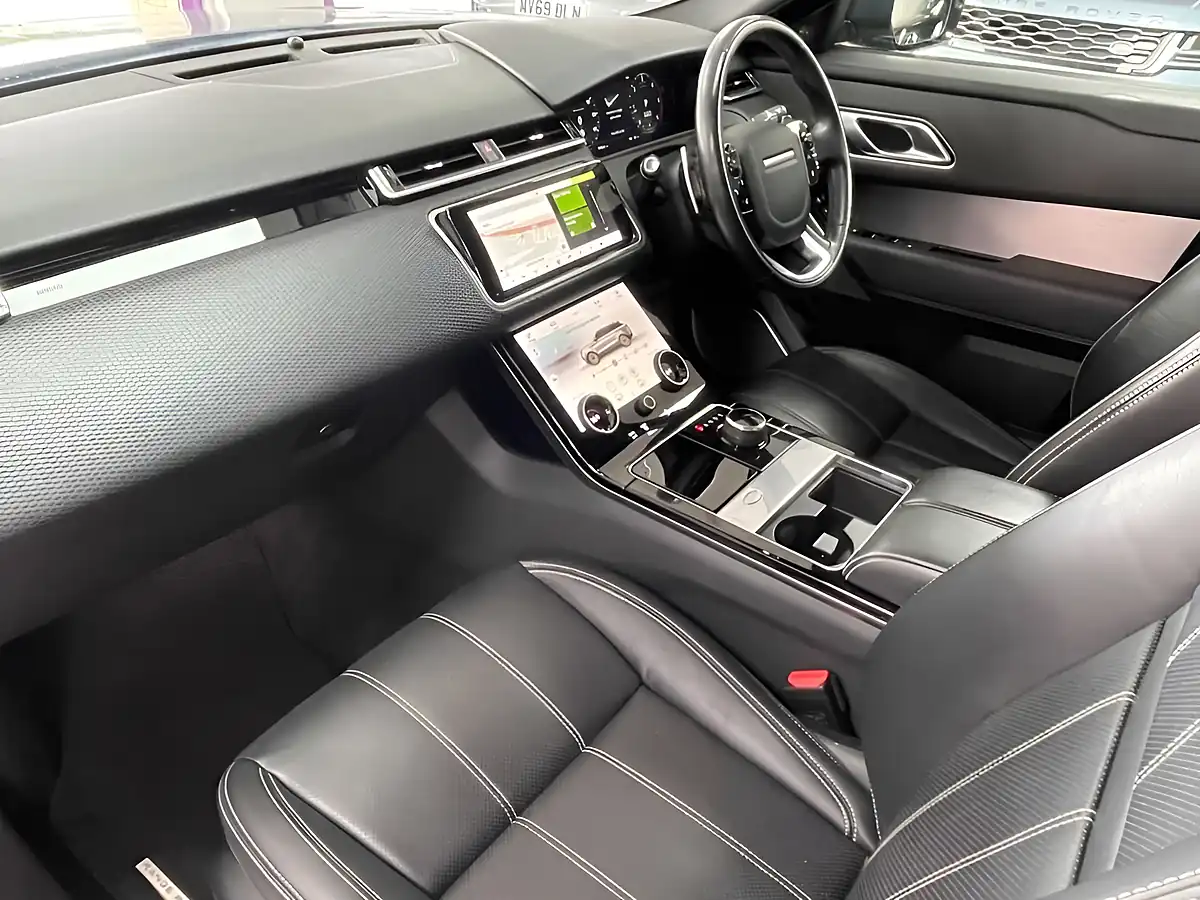 Used 2020 Land Rover Range Rover Velar R-Dynamic Se Grey - Interior and Exterior details 15