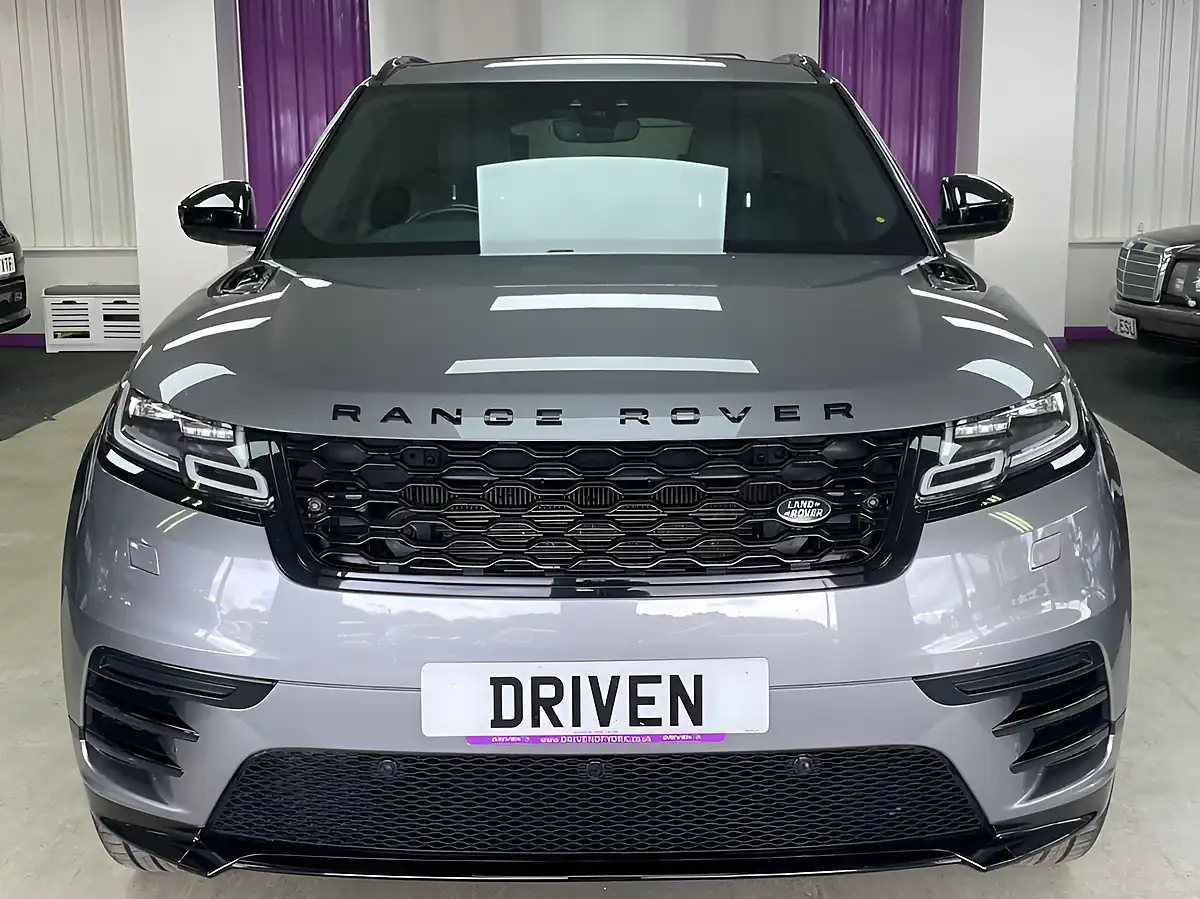 Used 2020 Land Rover Range Rover Velar R-Dynamic Se Grey - Interior and Exterior details 6