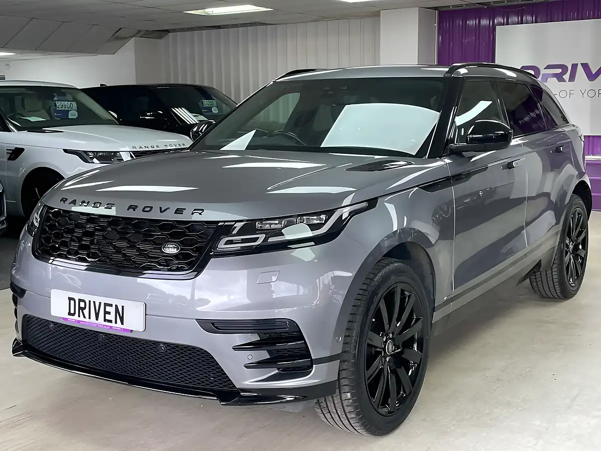 Used 2020 Land Rover Range Rover Velar R-Dynamic Se Grey - Interior and Exterior details 7