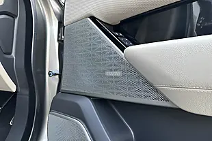 Used 2020 Land Rover Range Rover Velar R-Dynamic Se Grey - Interior and Exterior details 9