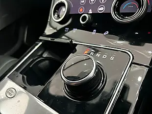 Used 2020 Land Rover Range Rover Velar R-Dynamic Se Red - Interior and Exterior details 13