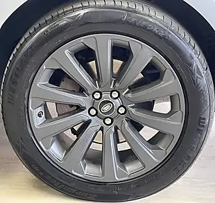 Used 2020 Land Rover Range Rover Velar R-Dynamic Se Silver - Interior and Exterior details 10