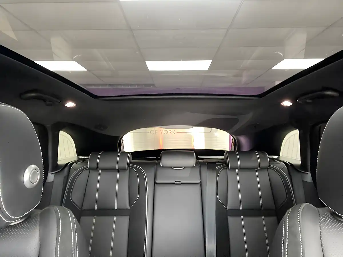 Used 2020 Land Rover Range Rover Velar R-Dynamic Se Silver - Interior and Exterior details 20