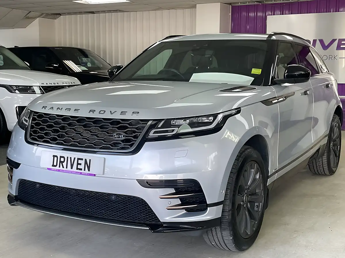 Used 2020 Land Rover Range Rover Velar R-Dynamic Se Silver - Interior and Exterior details 7