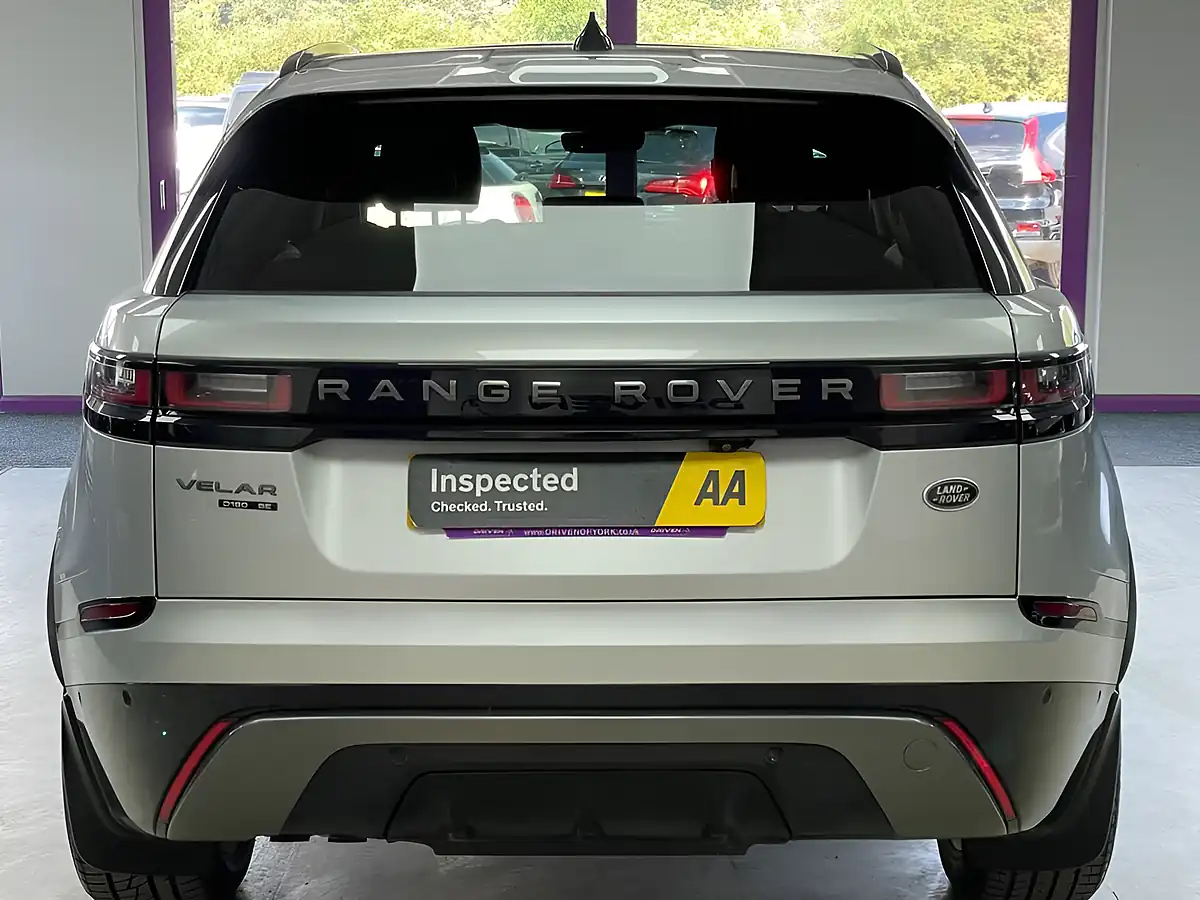 Used 2020 Land Rover Range Rover Velar R-Dynamic Se Silver - Interior and Exterior details 9