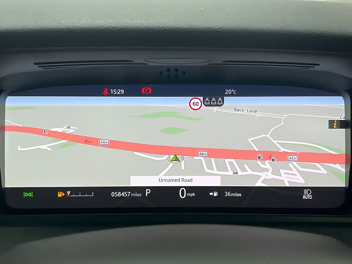 Used 2020 Land Rover Range Rover Velar R-Dynamic Se White - Interior and Exterior details 17
