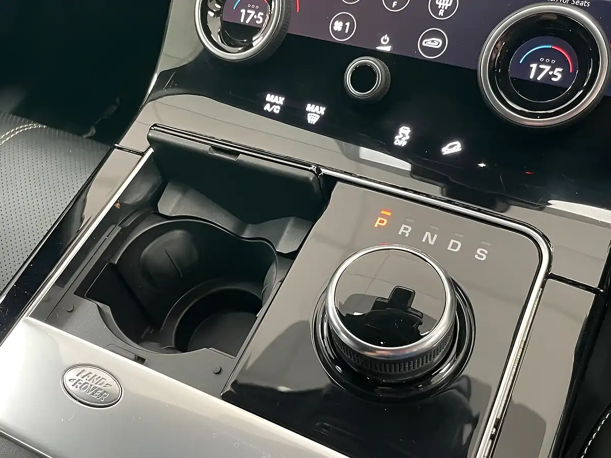 Used 2020 Land Rover Range Rover Velar R-Dynamic Se White - Interior and Exterior details 20