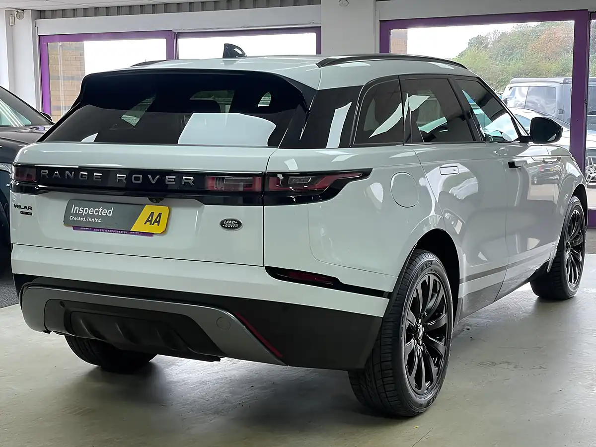 Used 2020 Land Rover Range Rover Velar R-Dynamic Se White - Interior and Exterior details 9
