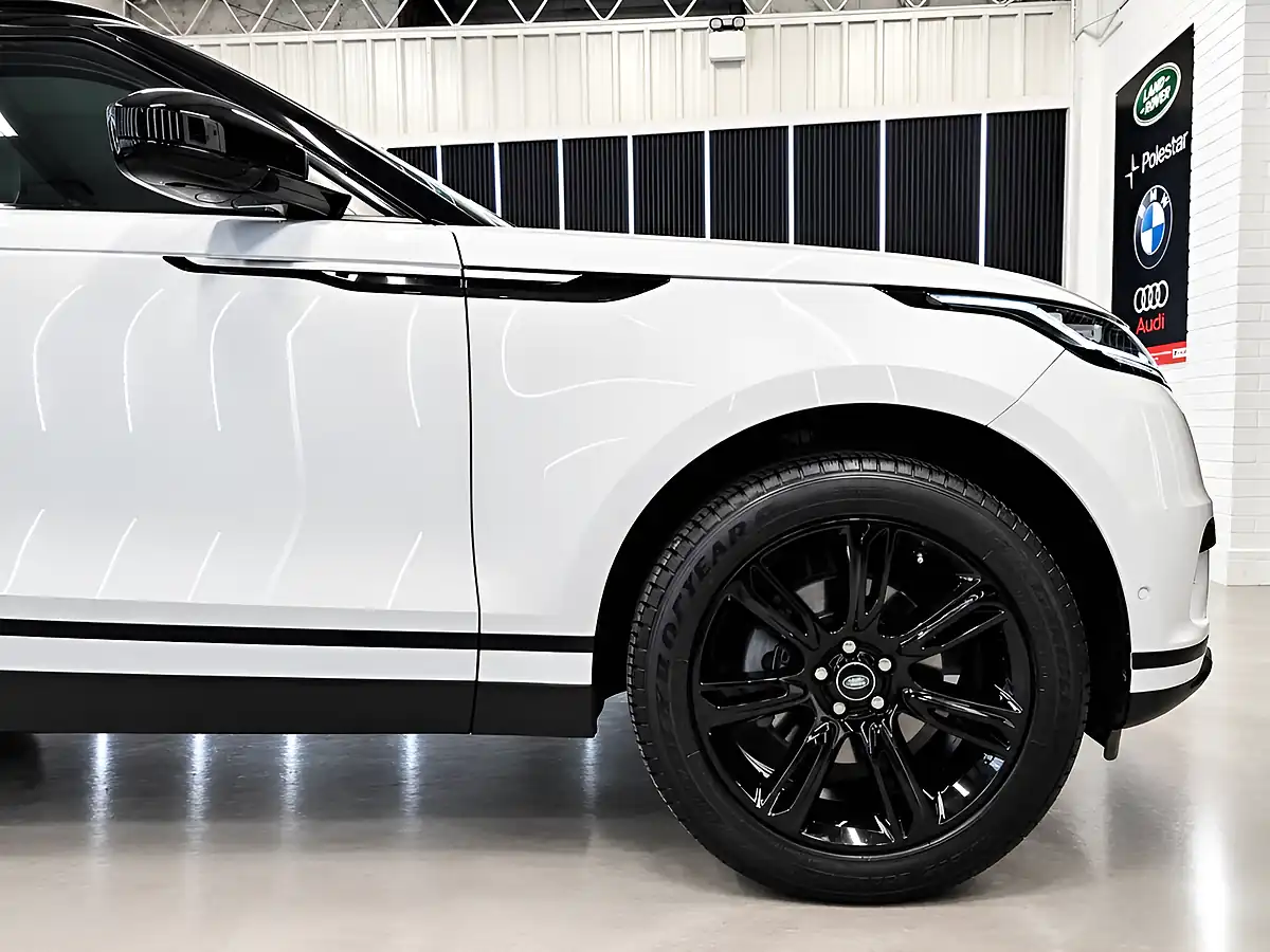Used 2020 Land Rover Range Rover Velar Se White - Interior and Exterior details 11
