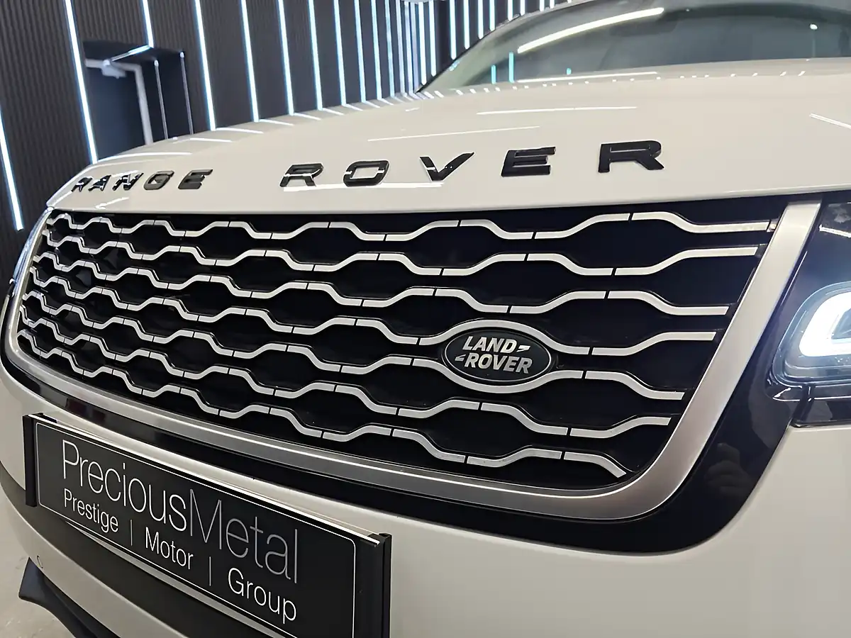 Used 2020 Land Rover Range Rover Velar Se White - Interior and Exterior details 14