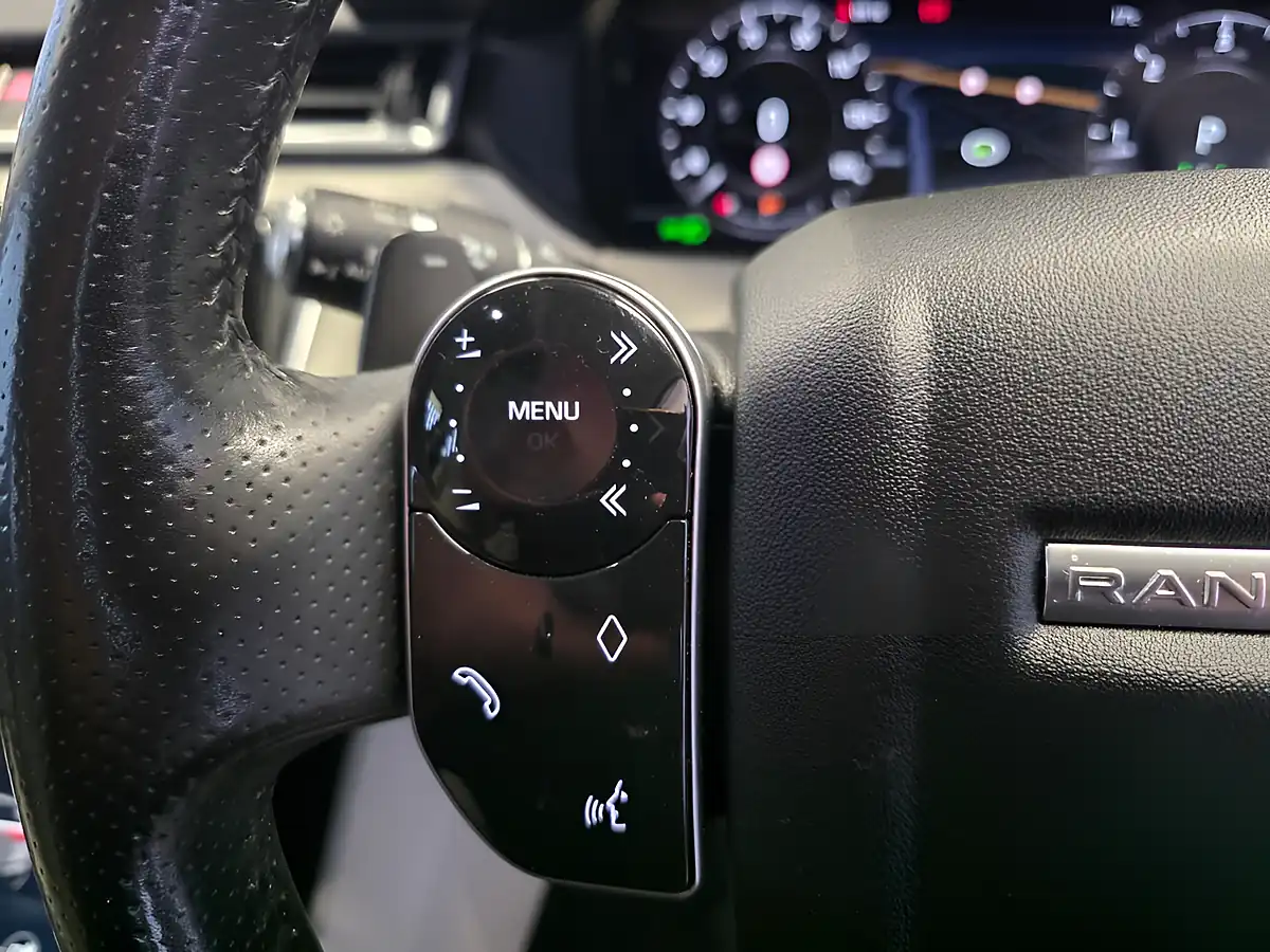 Used 2020 Land Rover Range Rover Velar Se White - Interior and Exterior details 19