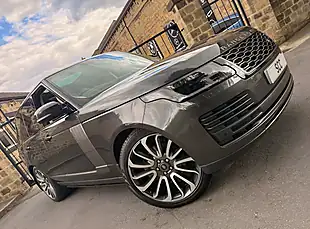 Used 2020 Land Rover Range Rover Vogue Carpathian Grey - Interior and Exterior details 3