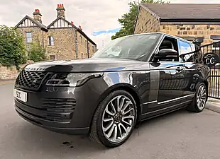 Used 2020 Land Rover Range Rover Vogue Carpathian Grey - Interior and Exterior details 7