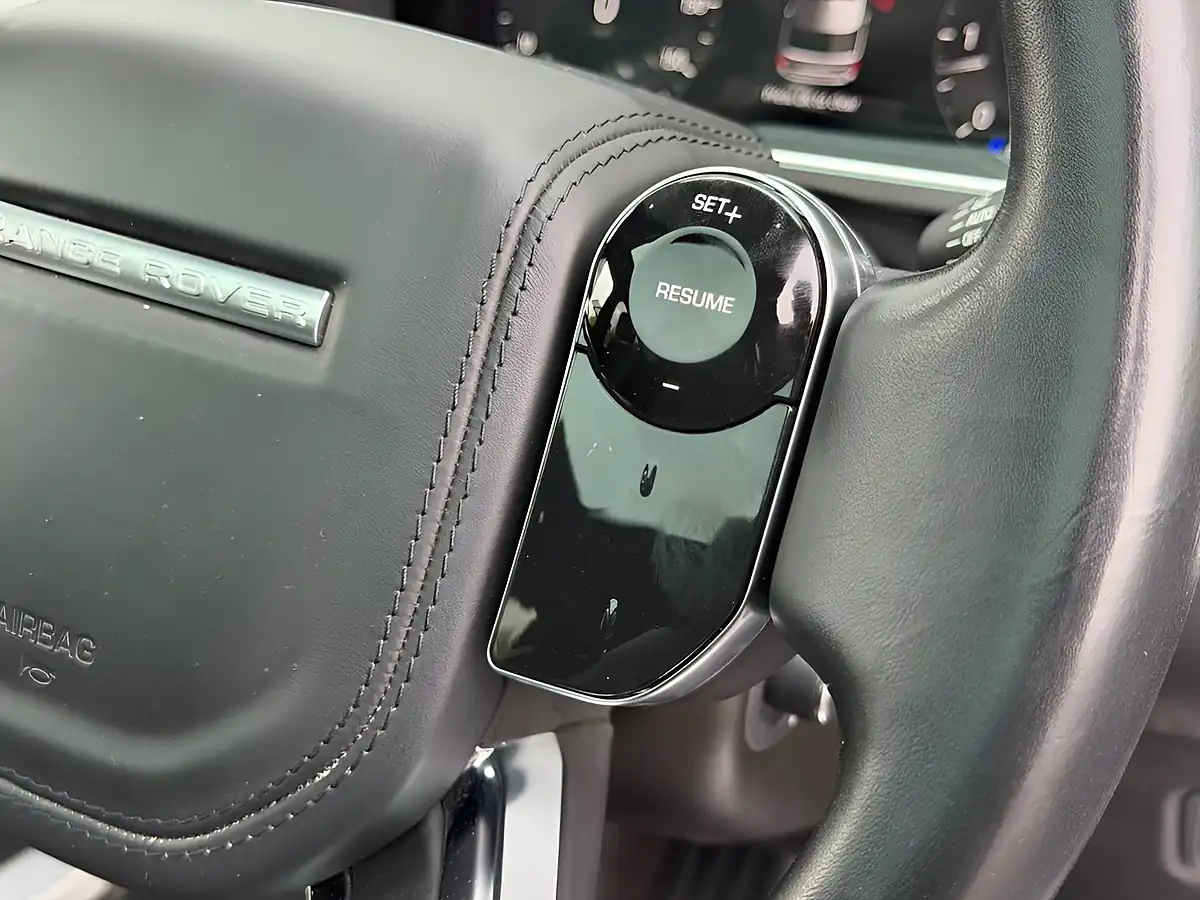 Used 2020 Land Rover Range Rover Vogue White - Interior and Exterior details 18