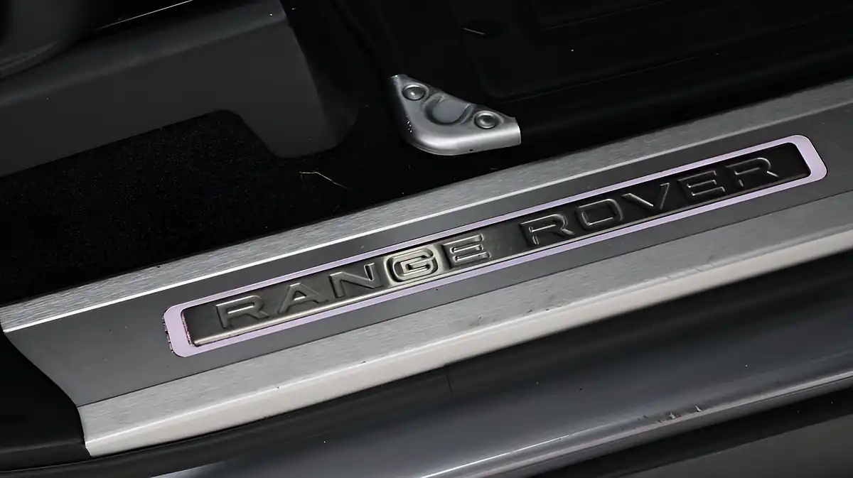 Used 2020 Land Rover Range Rover Westminster Grey - Interior and Exterior details 17