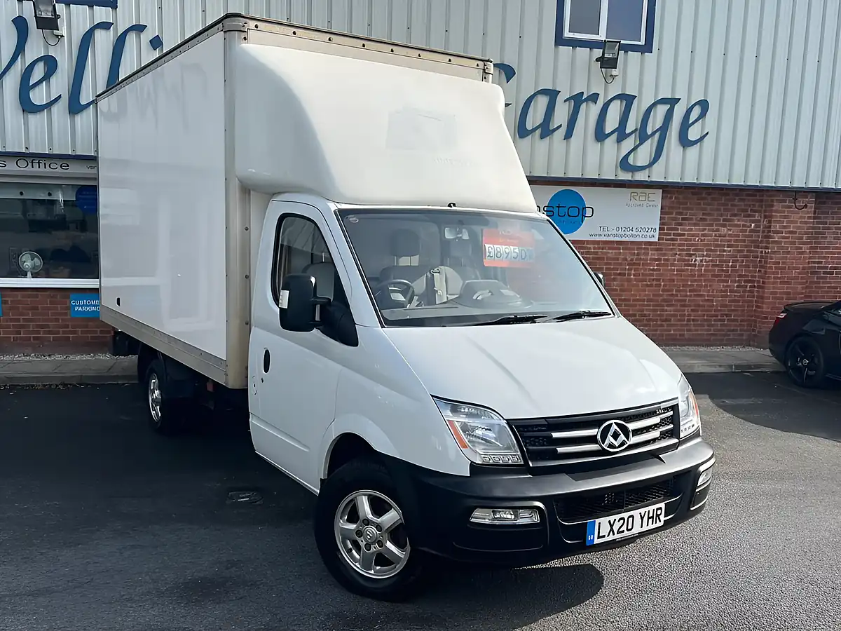 Used 2020 Ldv V80 Luton White - Front View