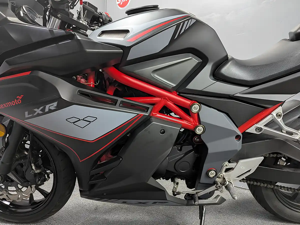 Used 2020 Lexmoto Lxr 125 Black/Red - Interior and Exterior details 15