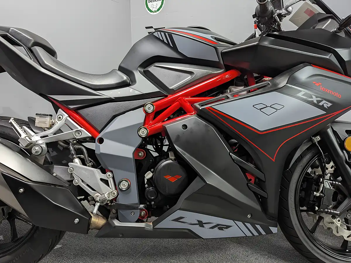 Used 2020 Lexmoto Lxr 125 Black/Red - Interior and Exterior details 7