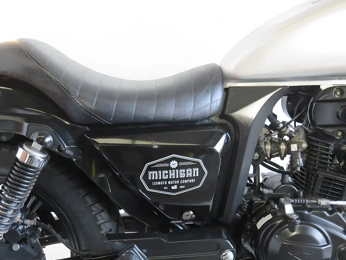 Used 2020 Lexmoto Michigan Silver - Interior and Exterior details 6