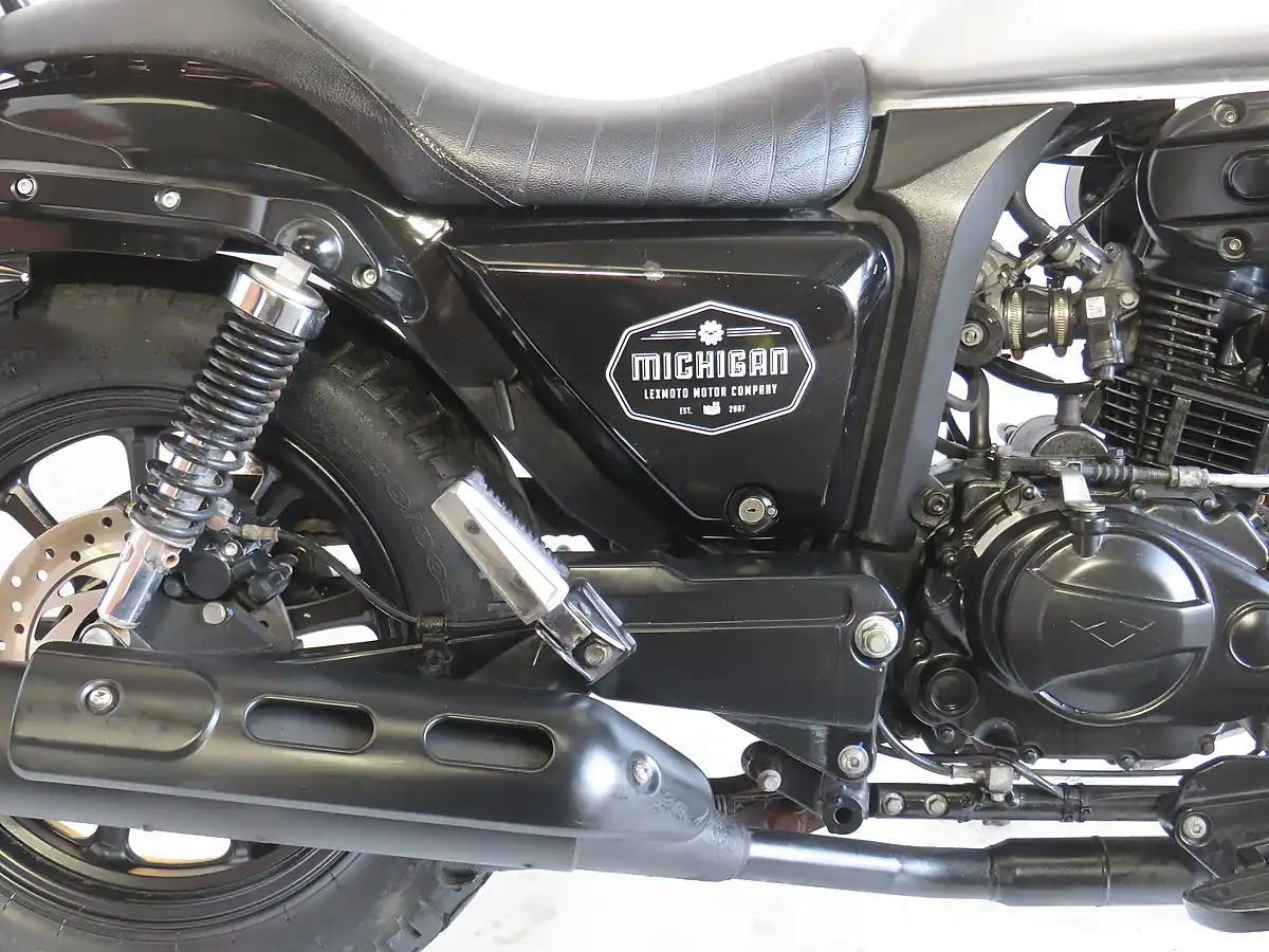 Used 2020 Lexmoto Michigan Silver - Interior and Exterior details 8
