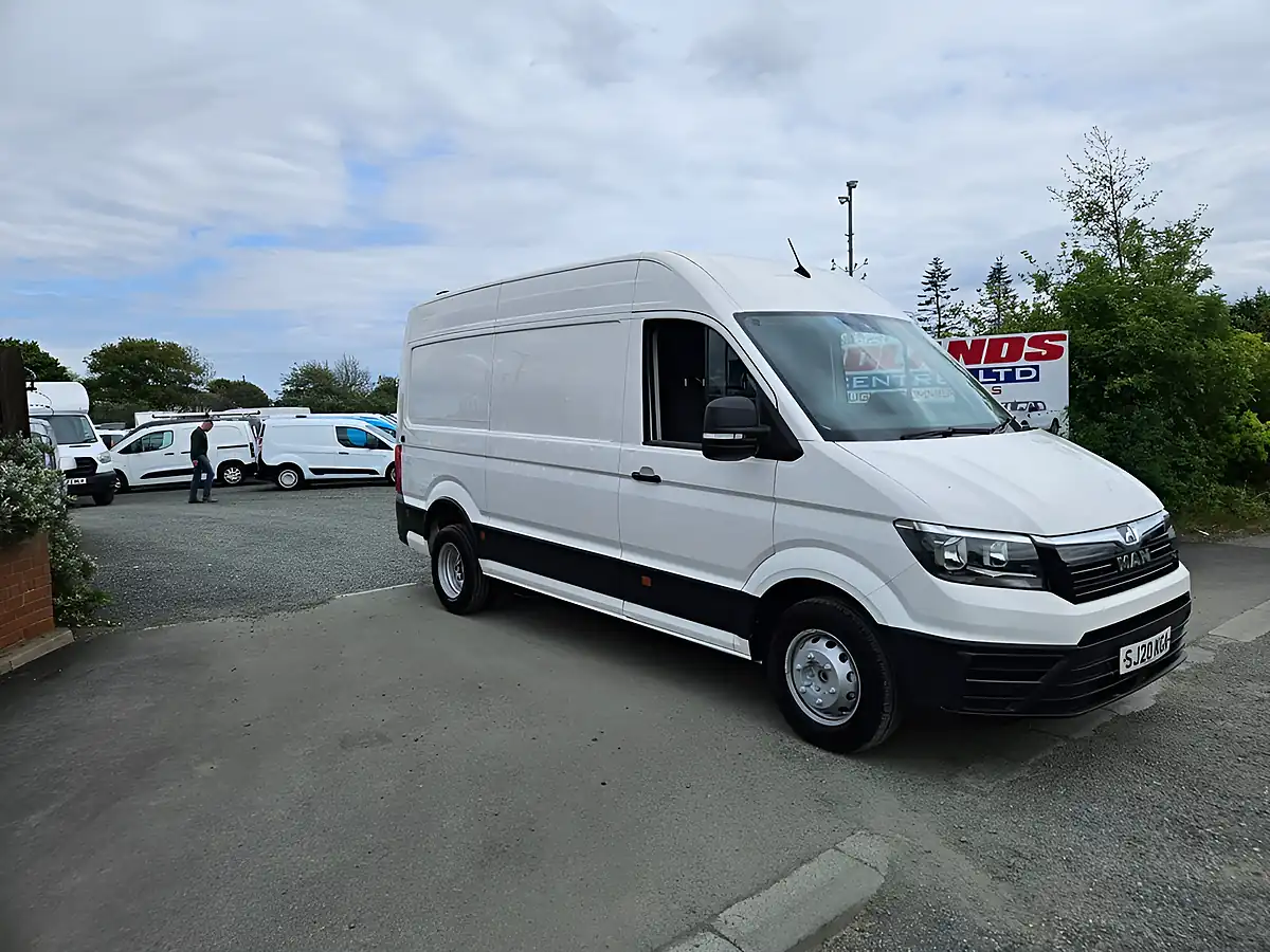 Used 2020 Man Tge 5 White - Front View