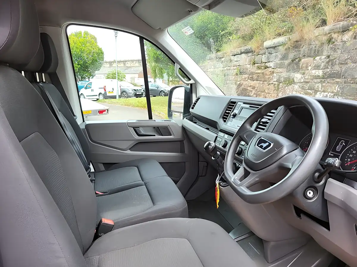 Used 2020 Man Tge Lwb High Roof White - Interior and Exterior details 8