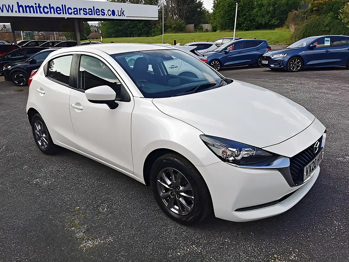 Used 2020 Mazda Mazda2 Se-L Nav White - Front View