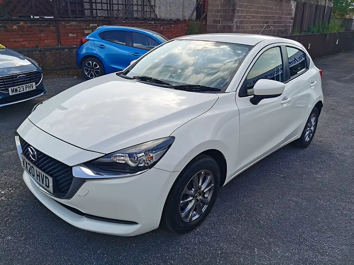 Used 2020 Mazda Mazda2 Se-L Nav White - Interior and Exterior details 3