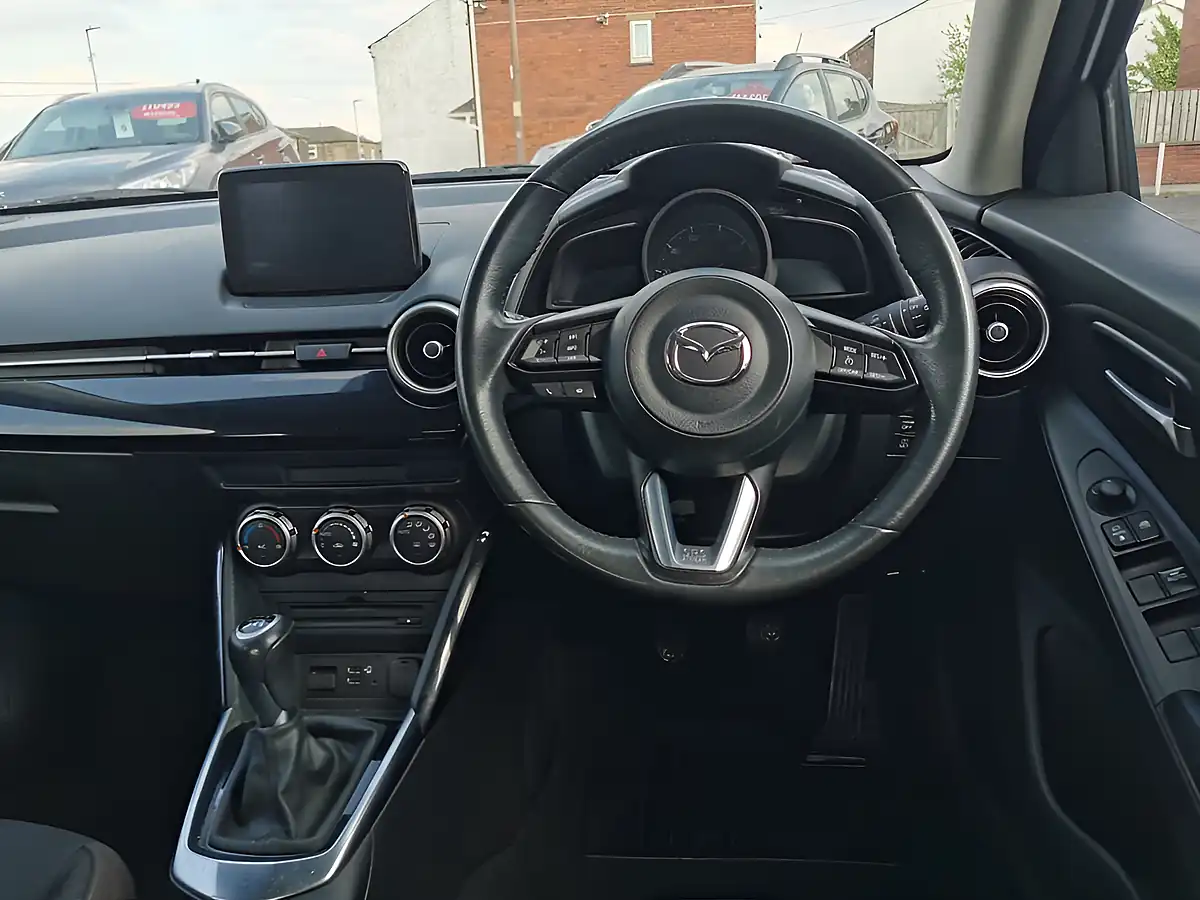 Used 2020 Mazda Mazda2 Se-L Nav White - Interior and Exterior details 8