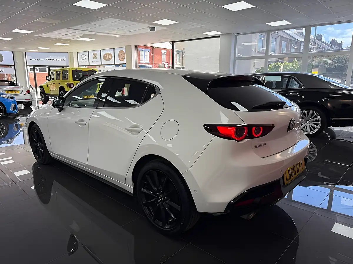 Used 2020 Mazda Mazda3 GT Sport Tech Arctic White - Interior and Exterior details 10