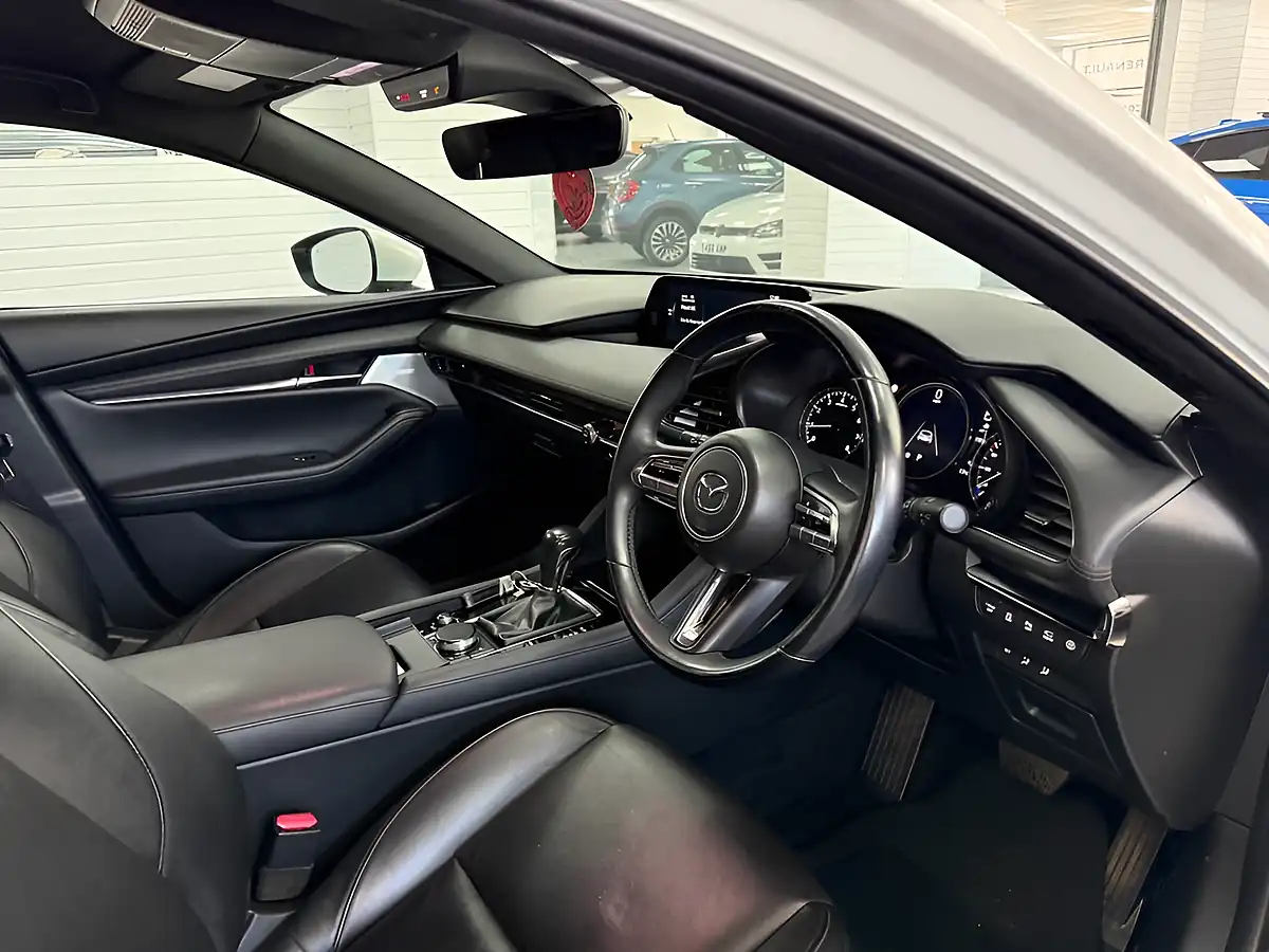 Used 2020 Mazda Mazda3 GT Sport Tech Arctic White - Interior and Exterior details 20