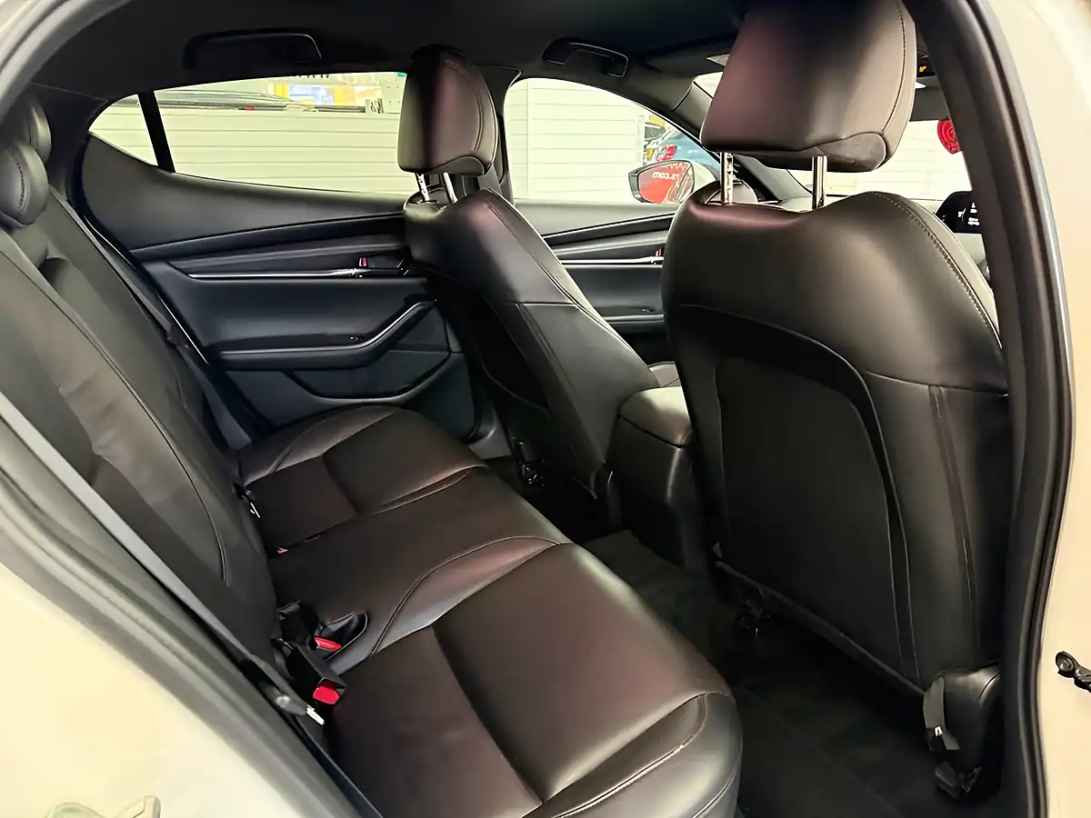 Used 2020 Mazda Mazda3 GT Sport Tech Arctic White - Interior and Exterior details 4