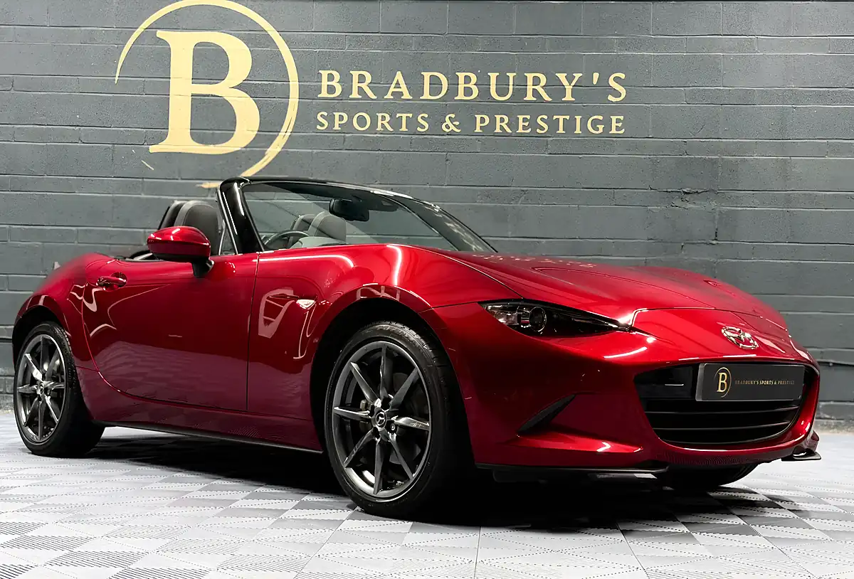 Used 2020 Mazda MX-5 Sport Tech Red - Interior and Exterior details 12
