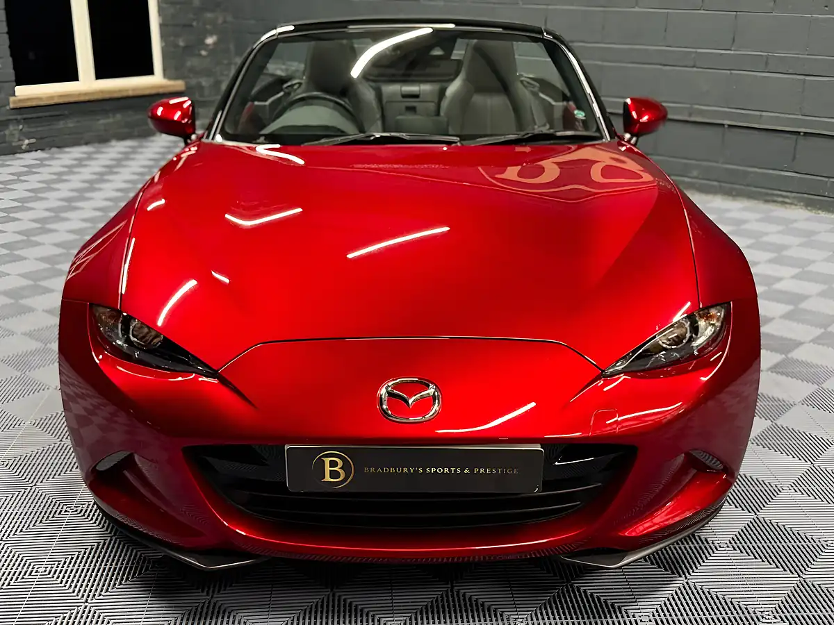 Used 2020 Mazda MX-5 Sport Tech Red - Interior and Exterior details 8