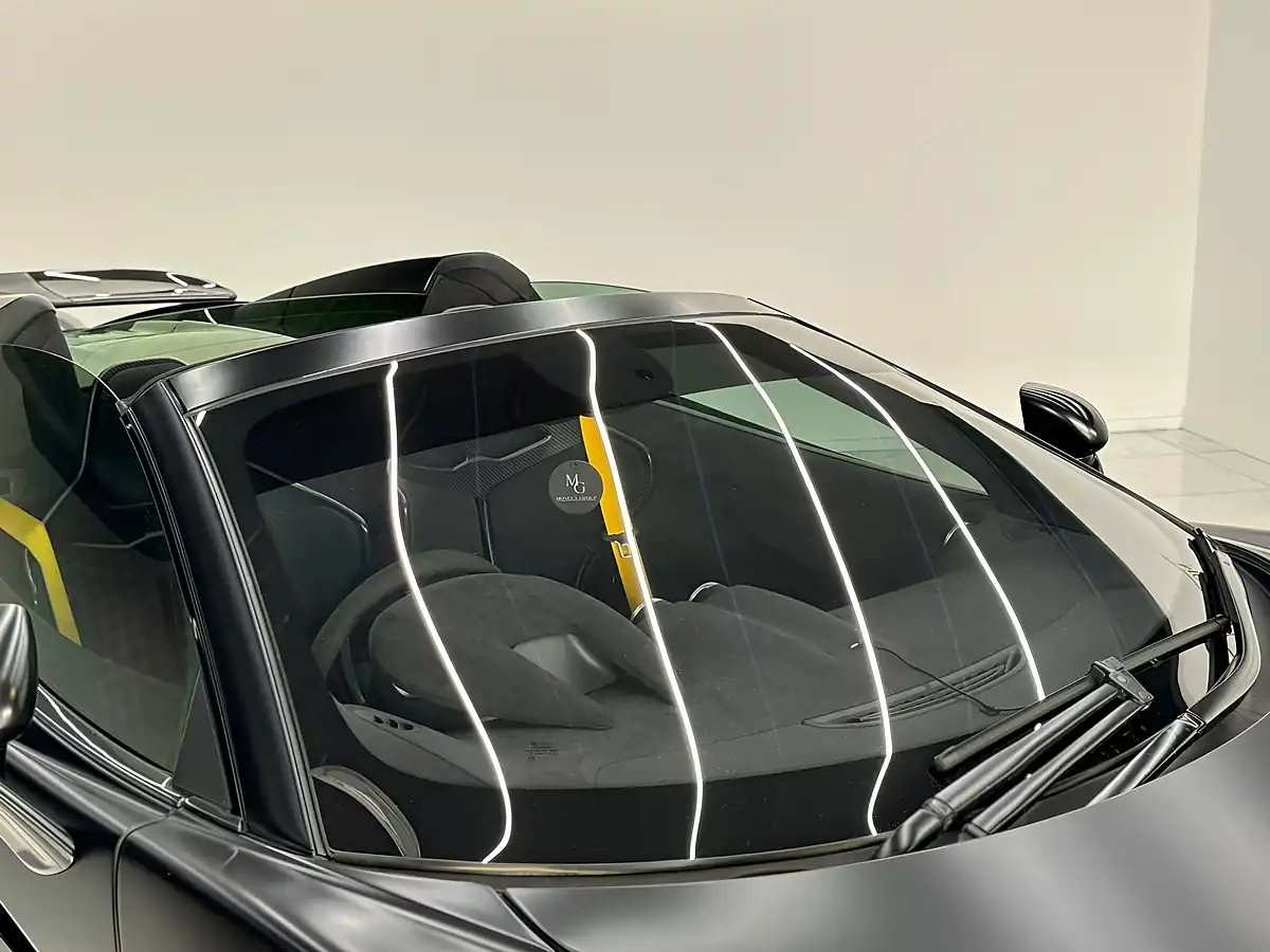 Used 2020 Mclaren 600LT Spider Black - Interior and Exterior details 10