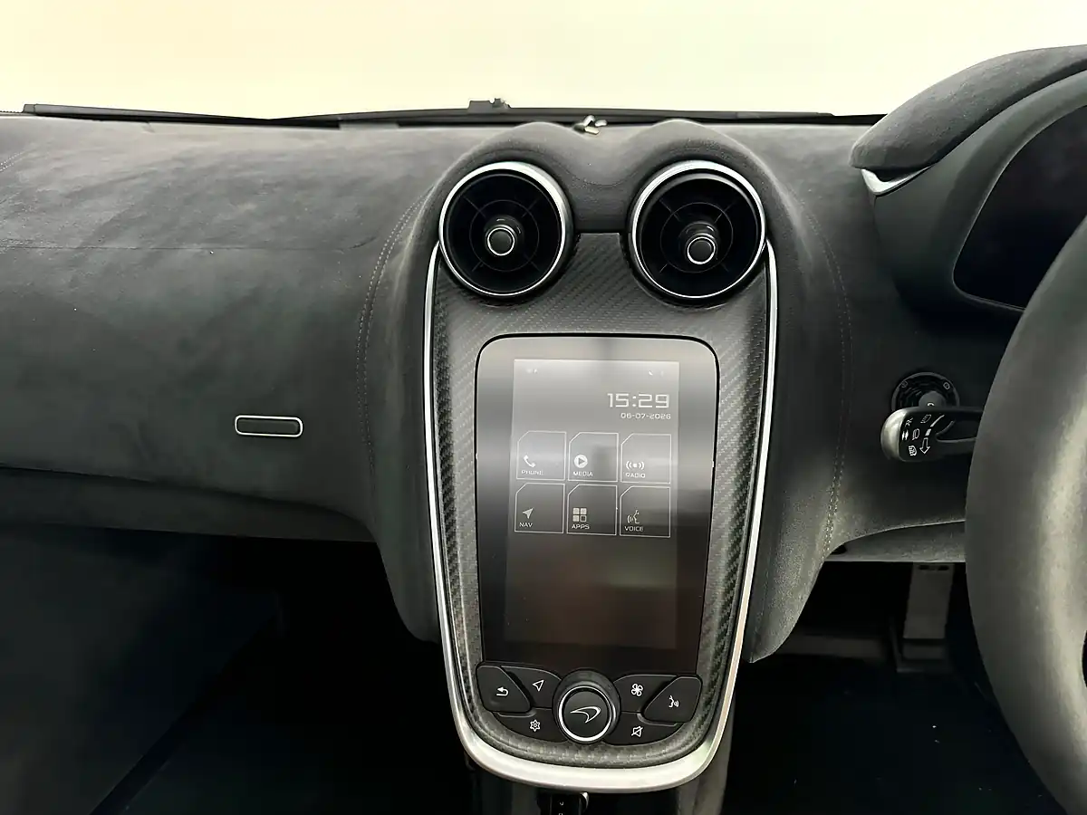 Used 2020 Mclaren 600LT Spider Black - Interior and Exterior details 17