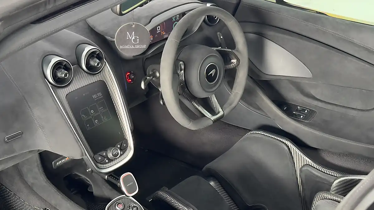 Used 2020 Mclaren 600LT Spider Black - Interior and Exterior details 18