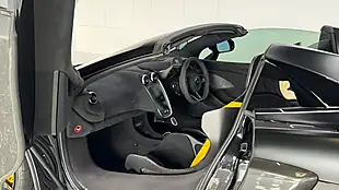 Used 2020 Mclaren 600LT Spider Black - Interior and Exterior details 8