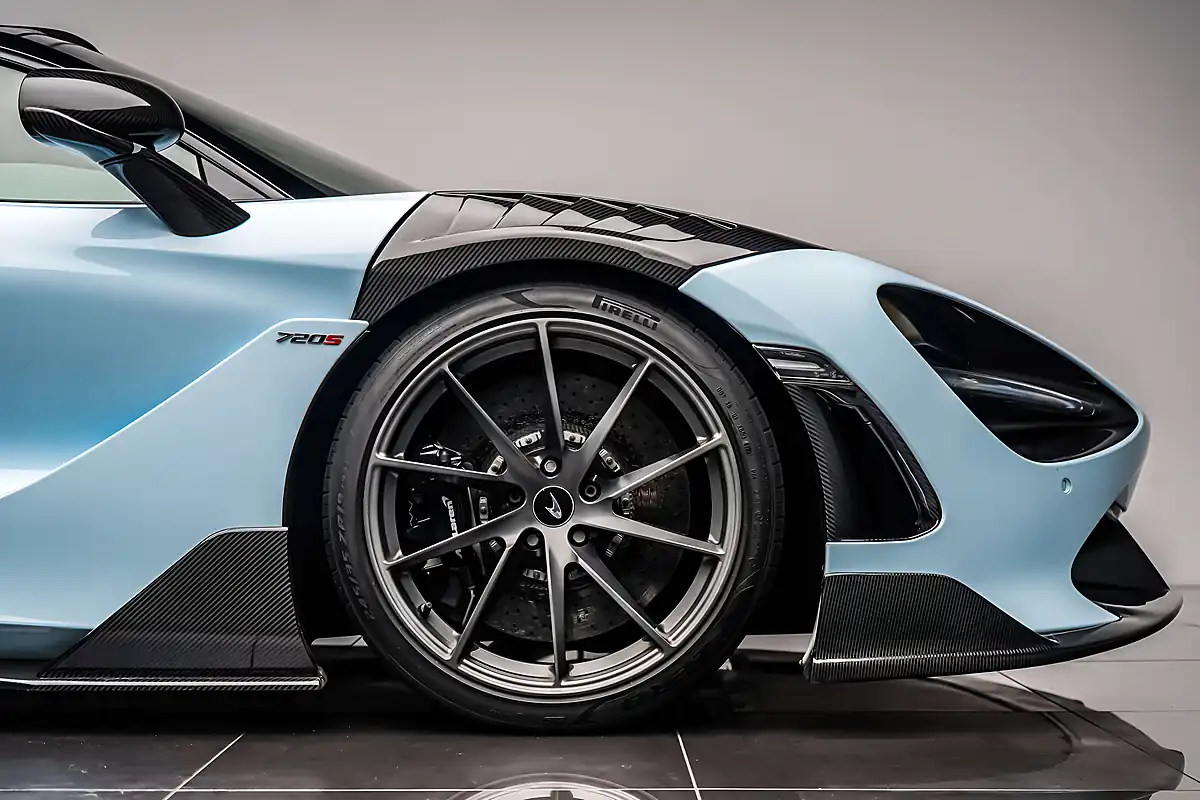Used 2020 Mclaren 720s Coupe Murawai White - Interior and Exterior details 11