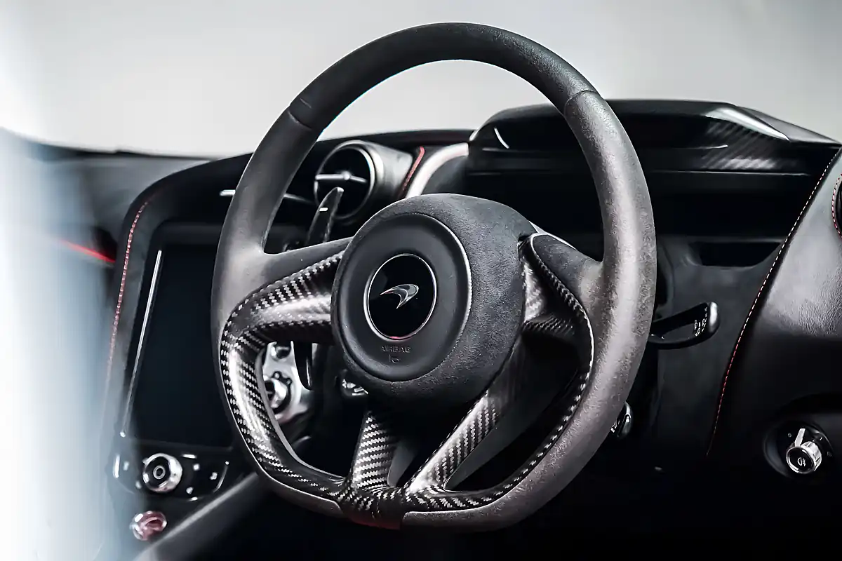 Used 2020 Mclaren 720s Coupe Murawai White - Interior and Exterior details 18