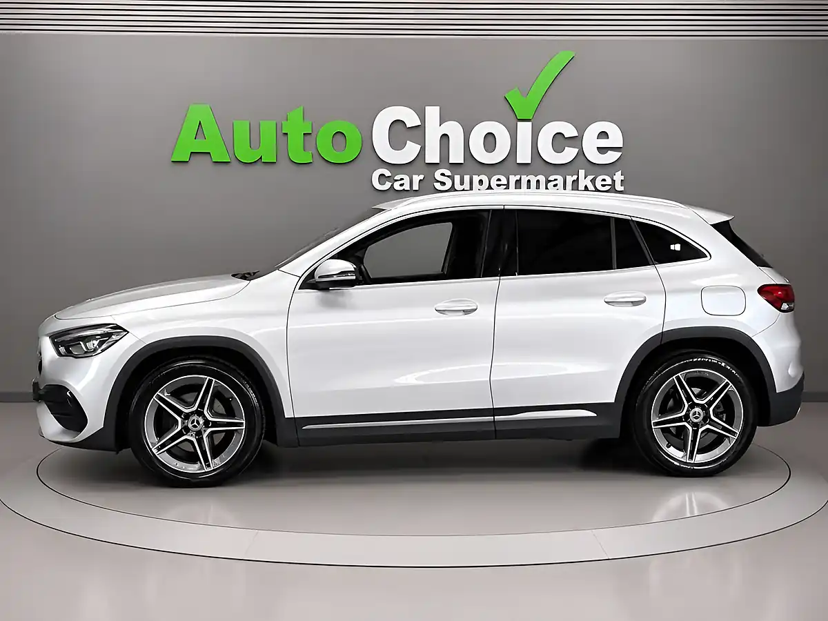 Used 2020 Mercedes-Benz 180 AMG Line Silver - Interior and Exterior details 4