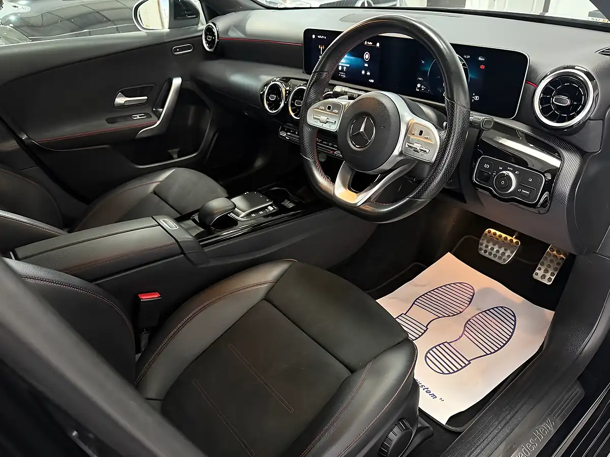 Used 2020 Mercedes-Benz a Class AMG Line (executive) Black - Interior and Exterior details 9