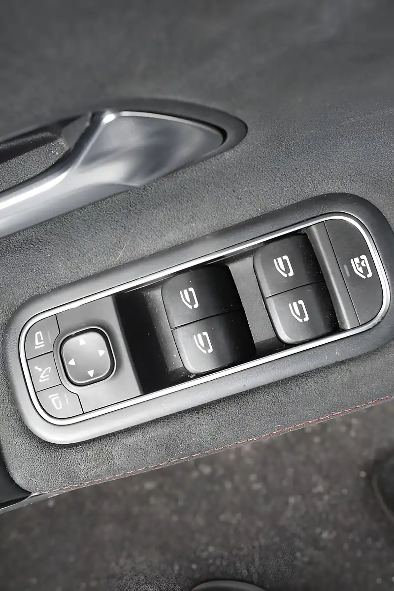 Used 2020 Mercedes-Benz a-Class AMG Line Executive Polar White - Interior and Exterior details 12